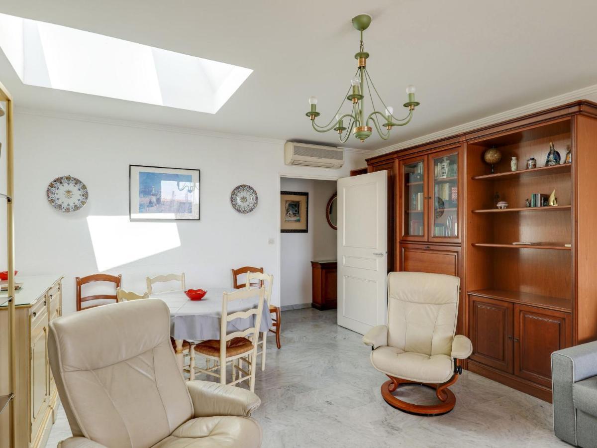 Appartement Bleu Marine-6 By Interhome