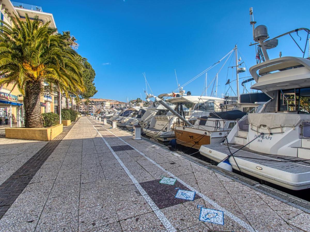 Bleu Marine-6 By Interhome Frejus